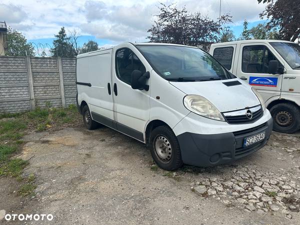 Opel Vivaro - 1