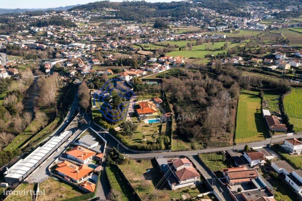 TERRENO COM ÁREA DE CONSTRUÇÃO DE 5.100 M2, PRÓXIMO AO CENTRO DE SANTO - Grande imagem: 4/22