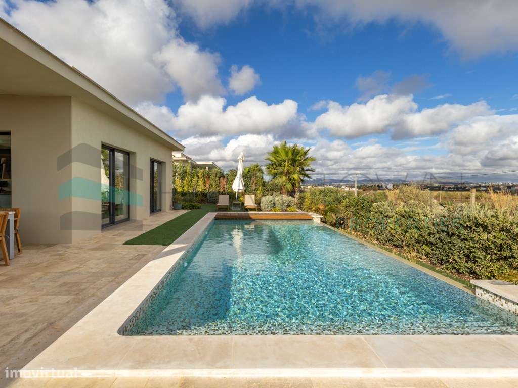 Moradia de Luxo V4 - Primeira Linha da Ria Formosa, Faro - Grande imagem: 2/46