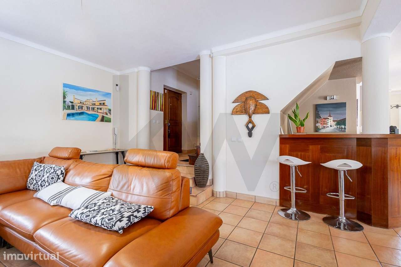 Moradia T5 com piscina junto à Quinta da Trindade / Quinta Dona Maria,-13