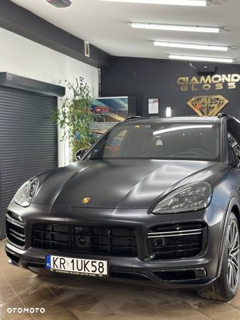 Porsche Cayenne - 10