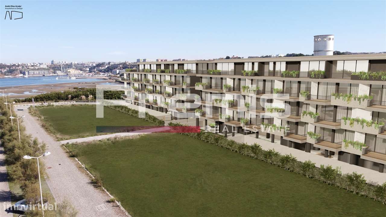 Penthouse T4 de Luxo na 1ª Linha de Mar – Vistas Panorâmicas Rio e Mar-54