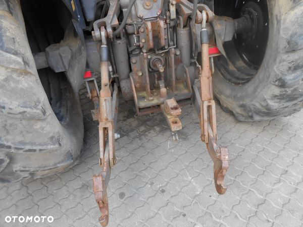 Tylny podnośnik ramiona siłownik odciąg stabilizator Massey Ferguson 6180 - 1