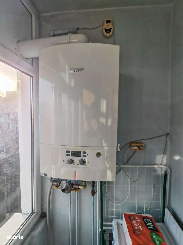 Apartament 2 camere Trivale, etaj 3,confort 1 decomandat, centrala - Imagine principală: 5/6