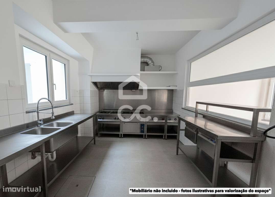 Loja, 153,14 m², Abrantes (São Vicente e São João) e Alferrarede-14