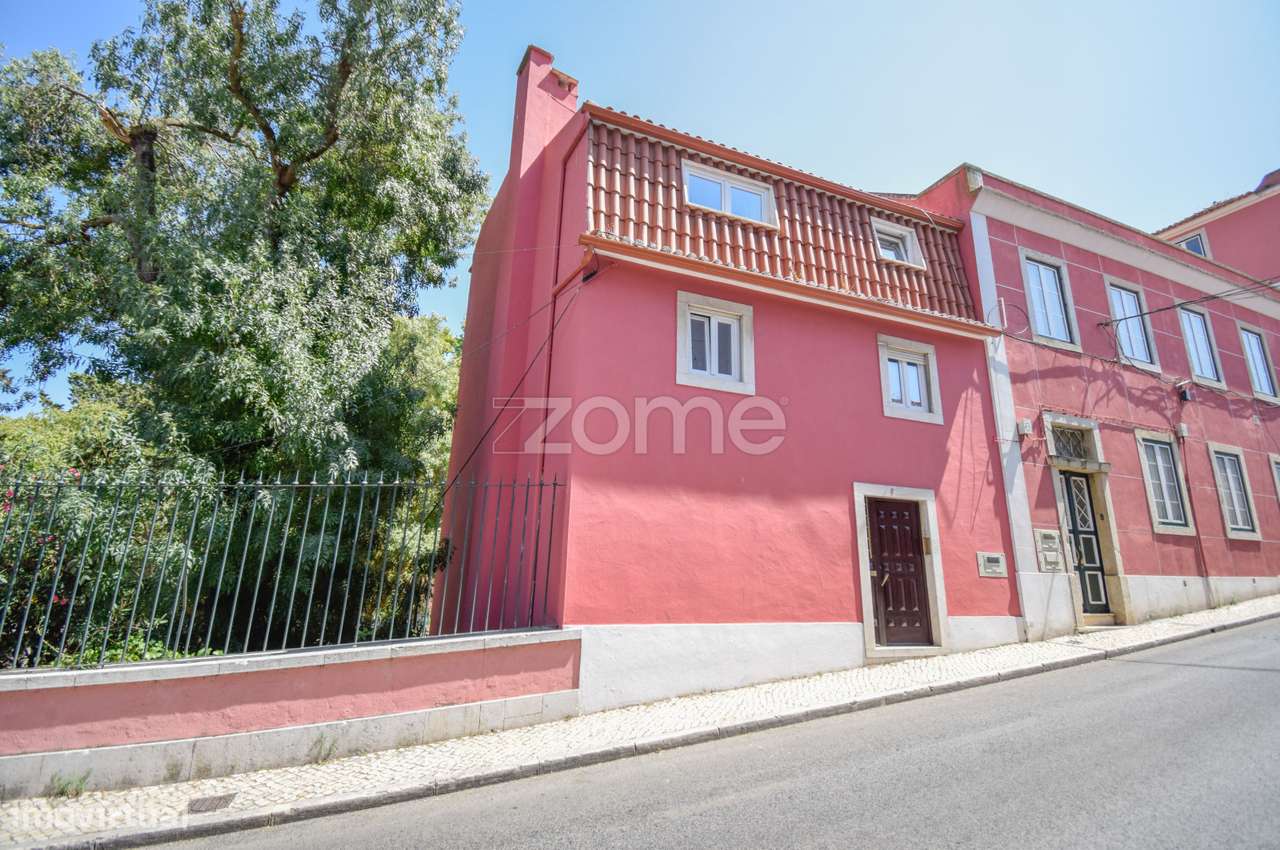 Moradia T5 com História em Santo Amaro de Oeiras - Grande imagem: 4/50