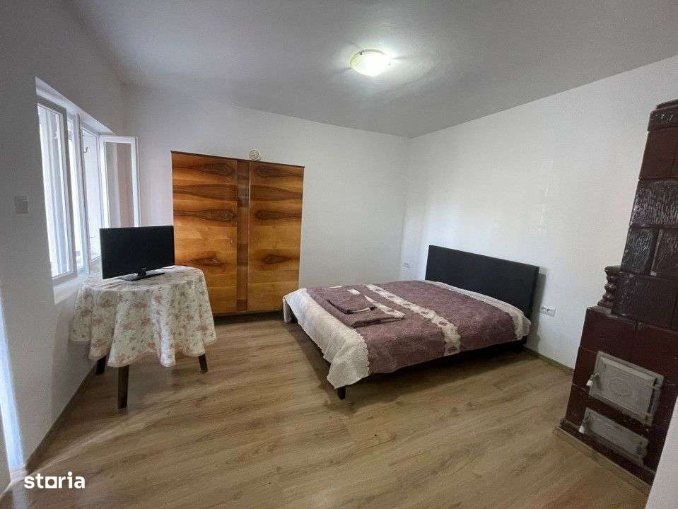 Vanzare proprietate in Novaci - langa supermarket Penny - Imagine principală: 4/10