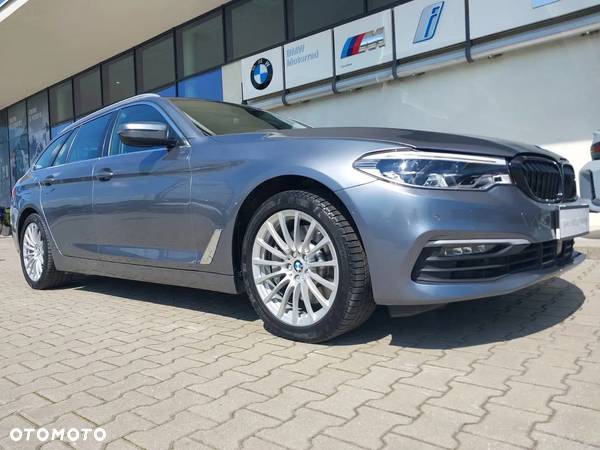 BMW Seria 5 530i xDrive - 36