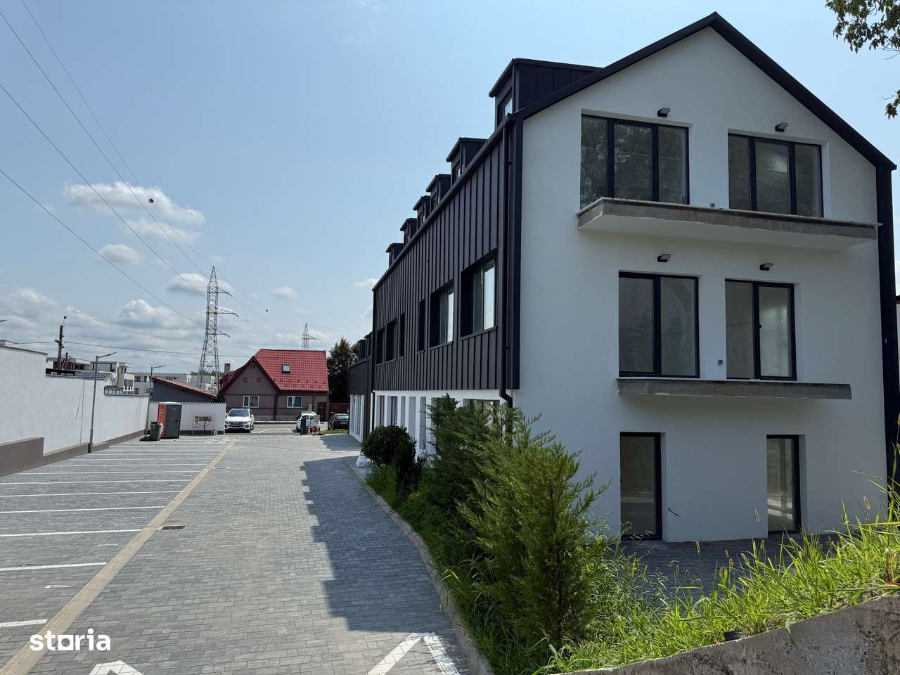 Apartamente moderne cu curte interioara si 2 locuri de parcare, Bieltz-1