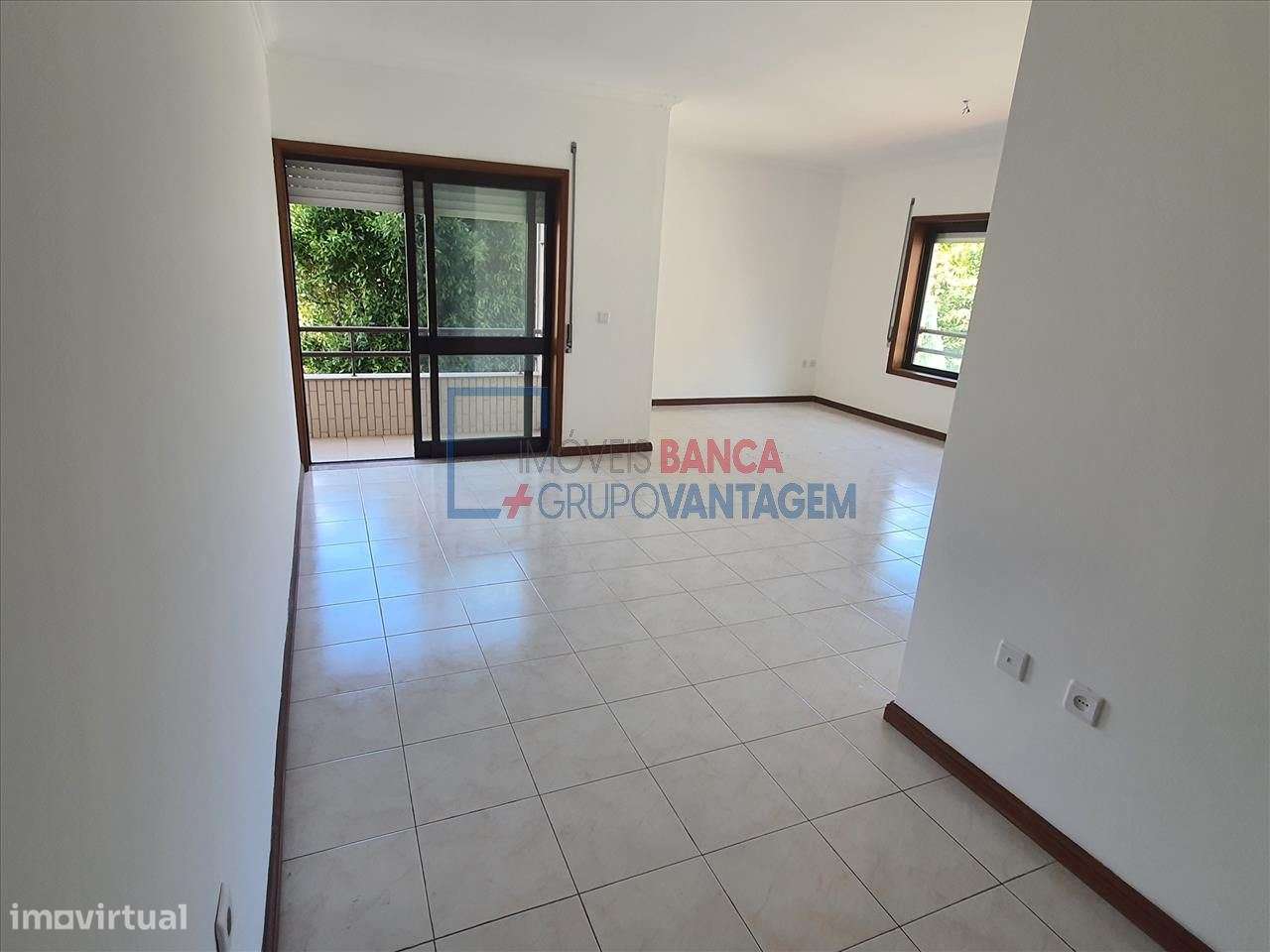 Apartamento T2 C/ Garagem Box - Grande imagem: 5/20