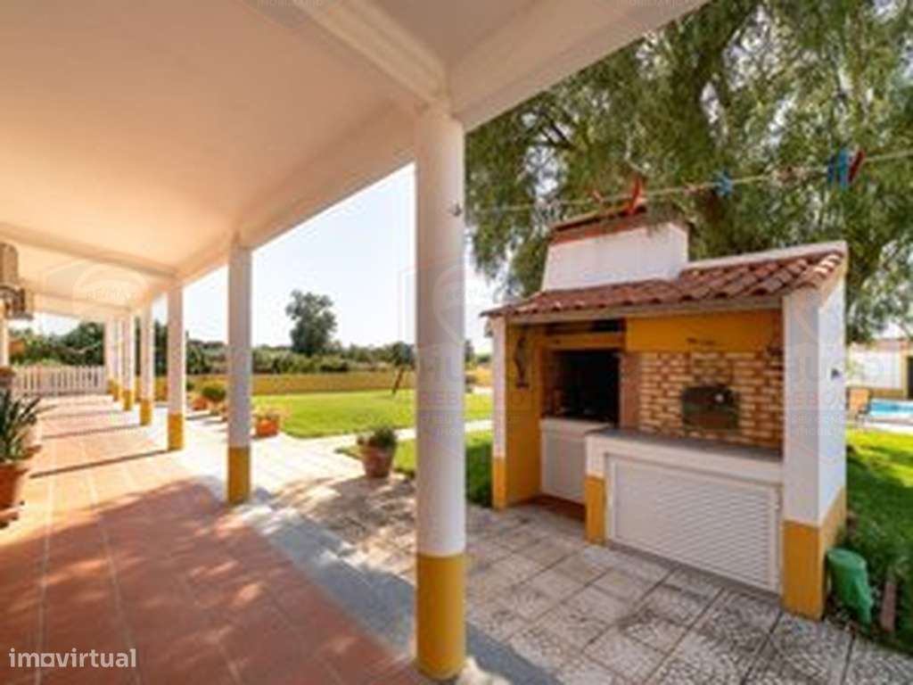 Descubra o privilégio de viver no coração do Alentejo!-46