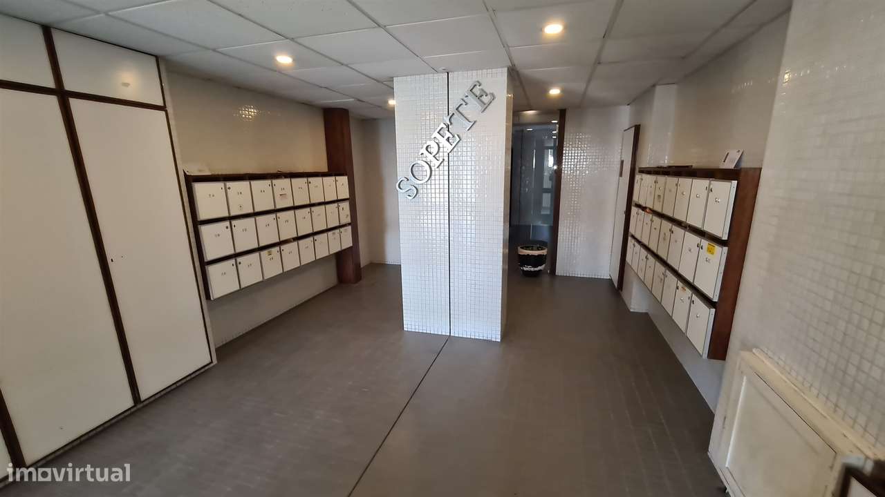 ARRENDAMENTO -  Apartamento na Av. dos Banhos - Grande imagem: 4/16