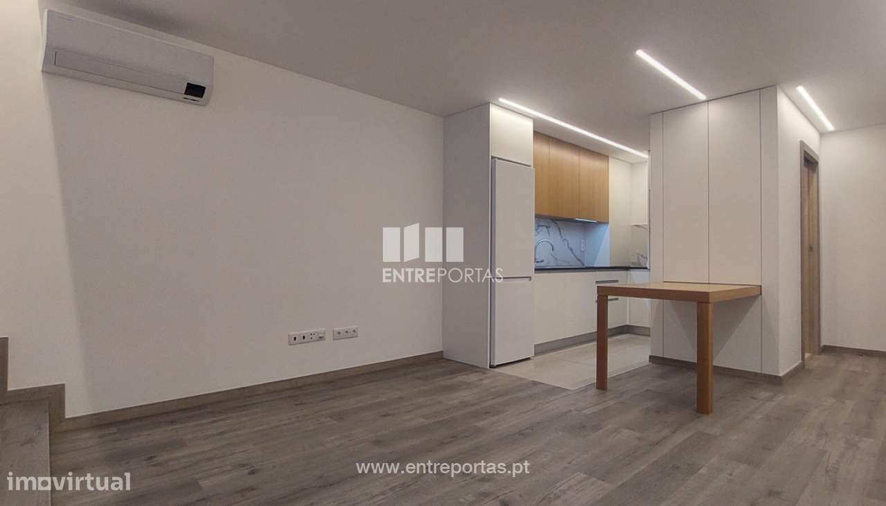 Venda de apartamento T2 Duplex Novo, Centro da Cidade, Viana do Castel - Grande imagem: 4/30