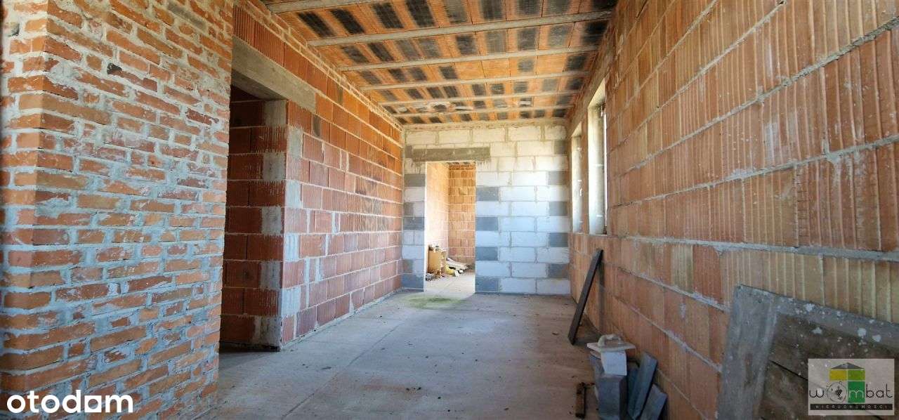 Dom z dużą działką w stanie surowym zamkniętym-9