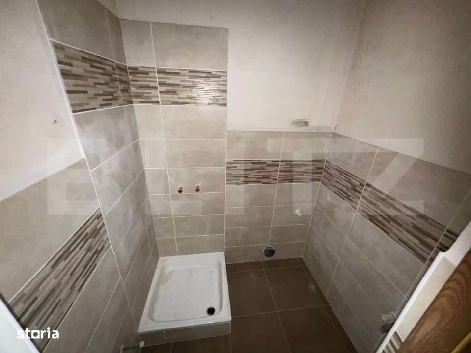 Apartament Tip Casa cu Scara interioara, Curte si Garaj generos –Mic - Imagine principală: 5/10