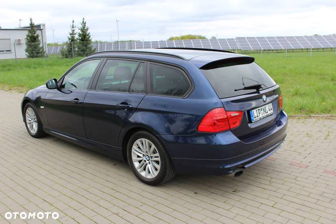 BMW Seria 3 320i Touring Edition Exclusive - 16