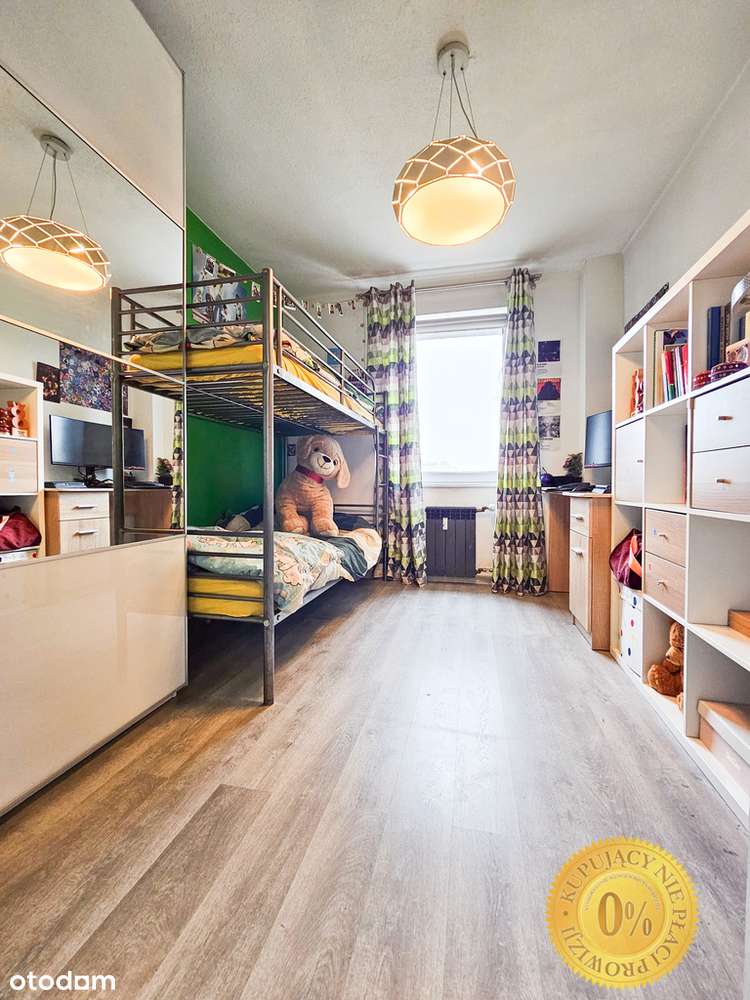 Nowy układ - otwarty salon, duża łazienka !-9