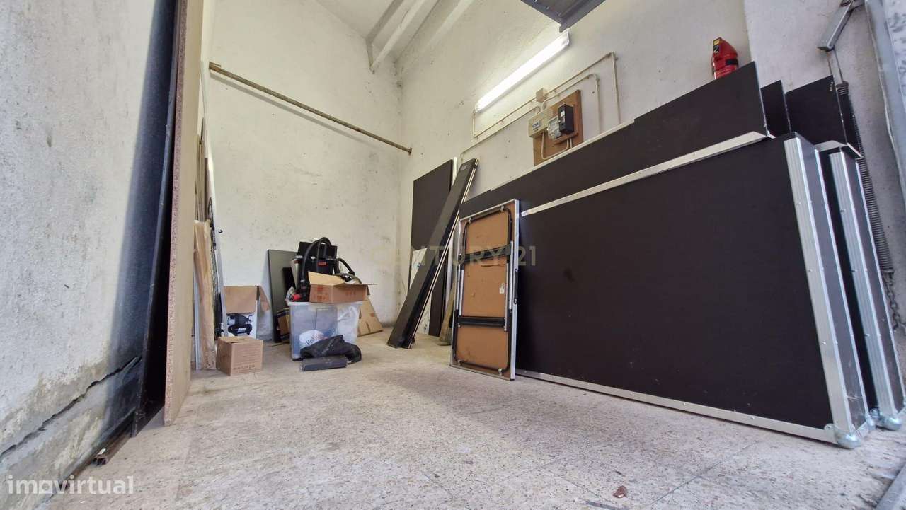 Garagem/ box bem localizada - Grande imagem: 4/5