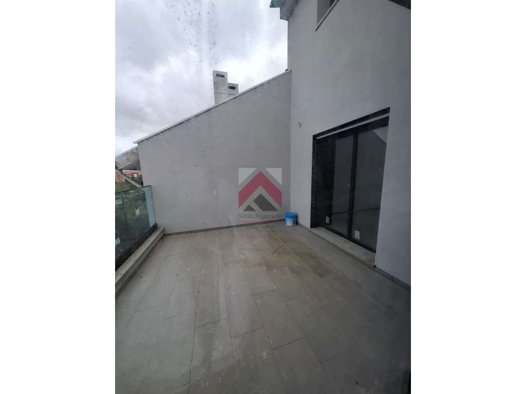 Apartamento T2 + Duplex Amplo + Terraço na Cobertura em Esgueira, A...-9