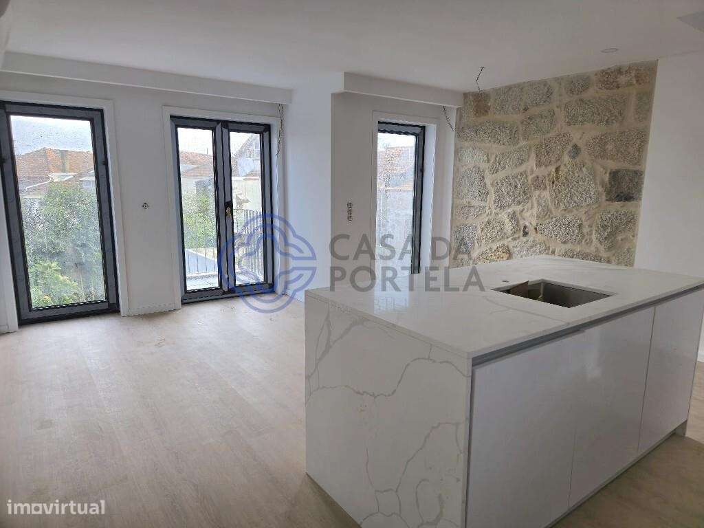 Apartamento T1 Duplex ao Metro de Campanha, nova construção com  suíte - Grande imagem: 2/19