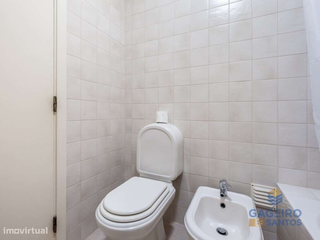 Apartamento T1 com garagem fechada a 950 metros da praia de Salir d...-9