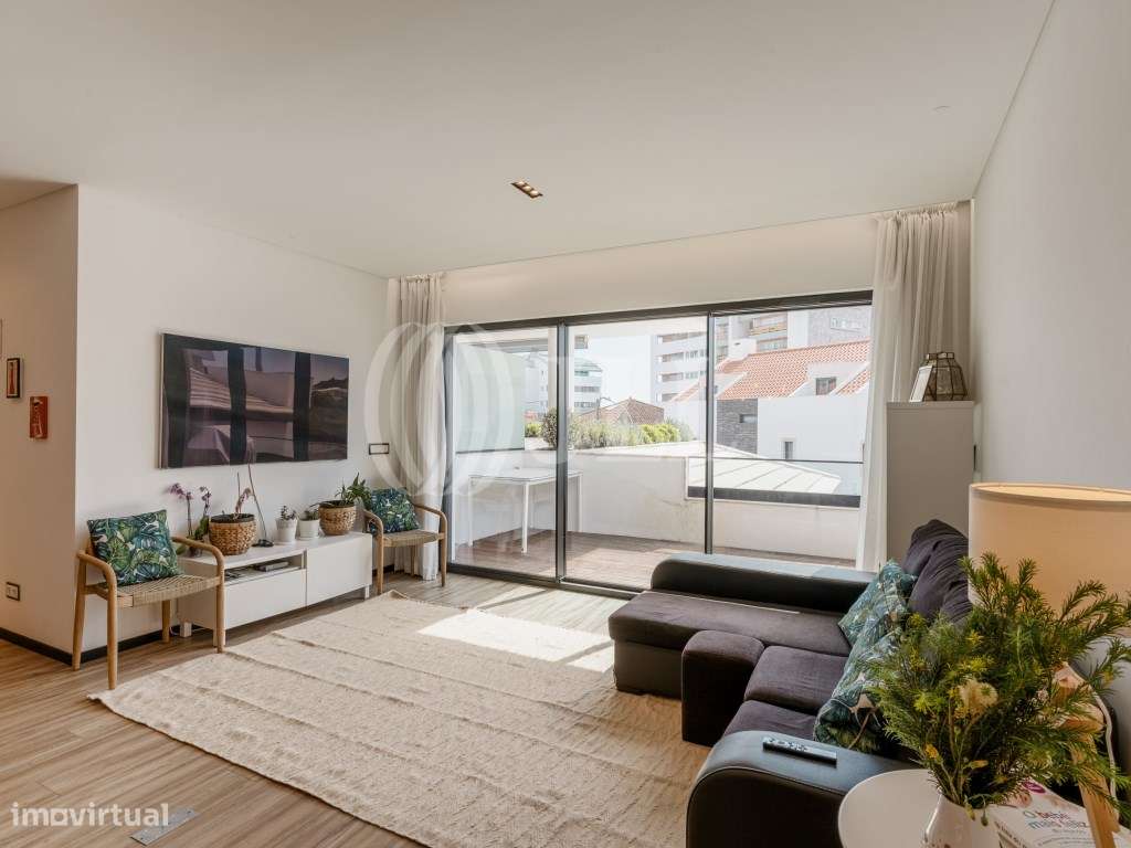 Apartamento T3 duplex inserido em condomínio, Oeiras - Grande imagem: 3/28