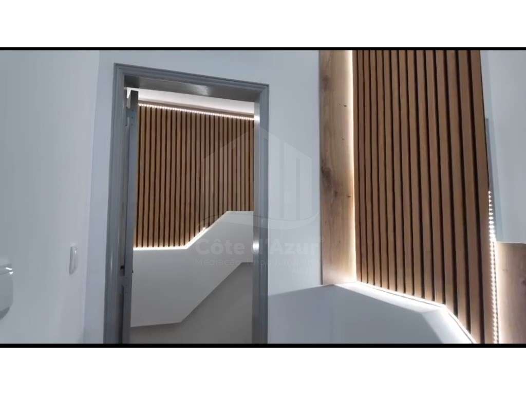 Loja no centro histórico de Setúbal, junto à Av. Luísa Tody-5