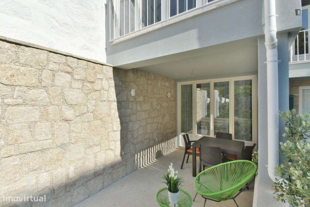 Apartamento com 1 quartos - localizado em Santo Ildefonso Porto - Grande imagem: 2/8