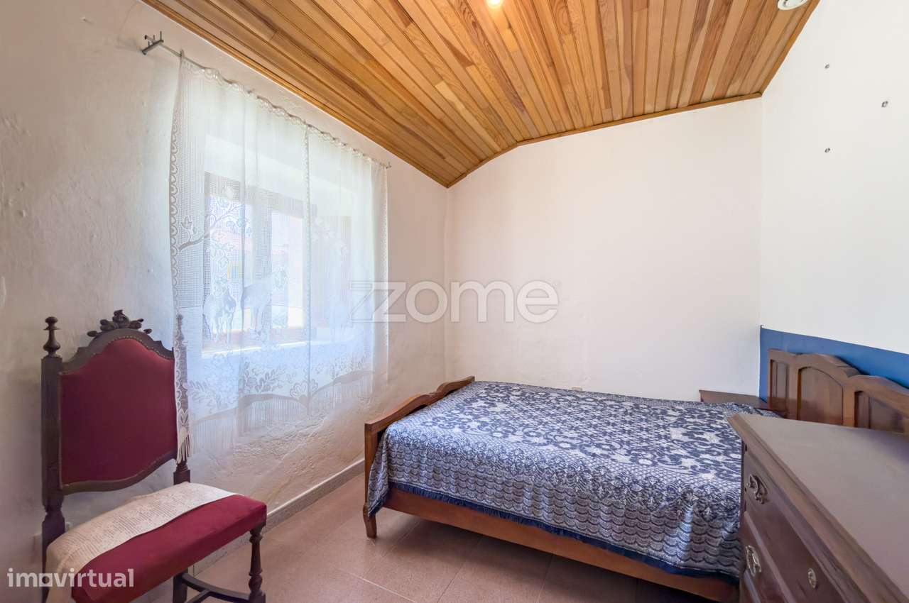 Lote de Terreno com 900m² em Longueira/Almograve-10