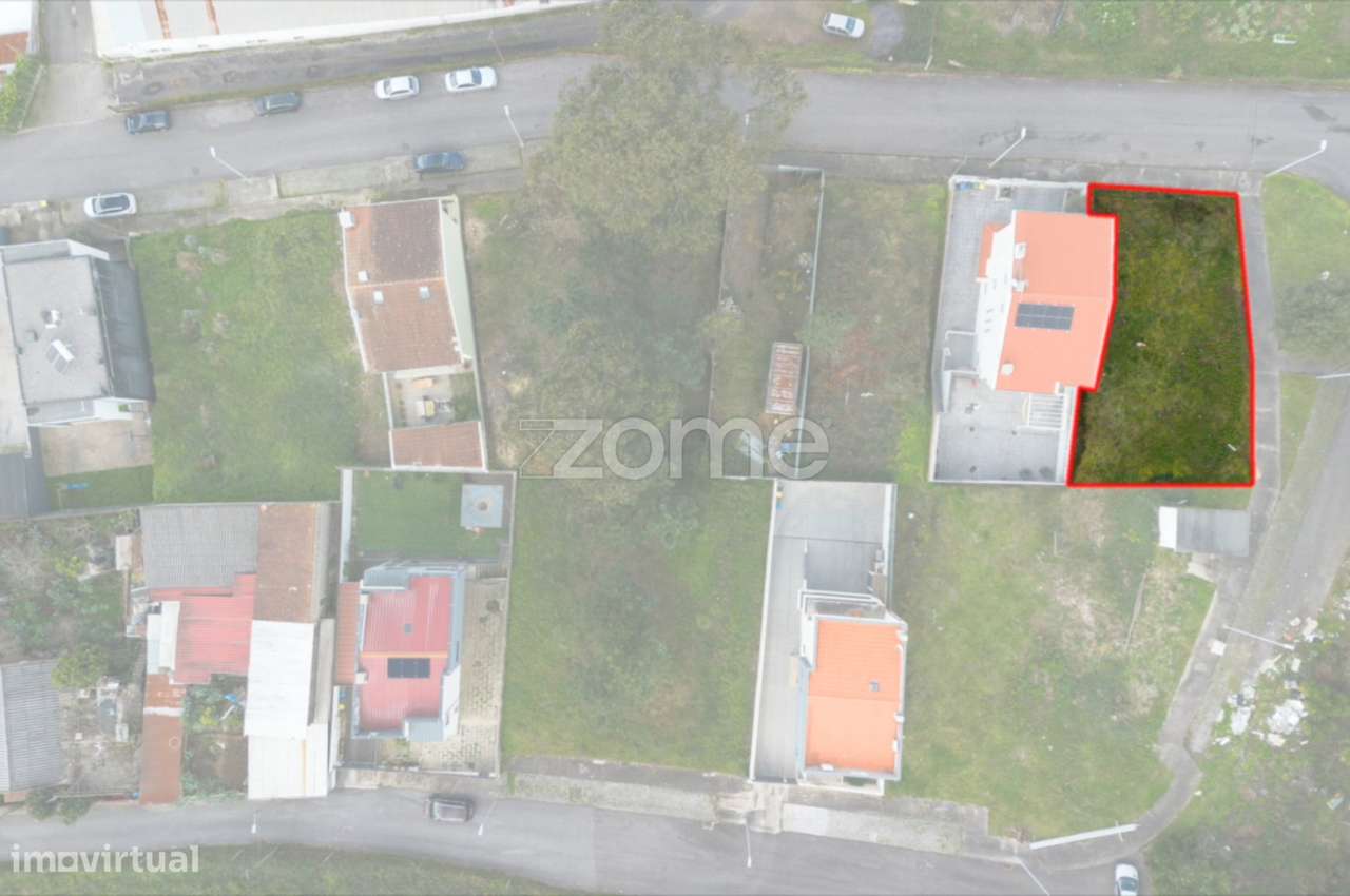 Lote de terreno para moradia 3 frentes - Alfena (300m²) - Grande imagem: 2/15