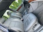 BMW E32 730i V8 wnętrze fotele kanapa skóra elektryka boczki roleta dekory drewno roleta podsufitka - 2