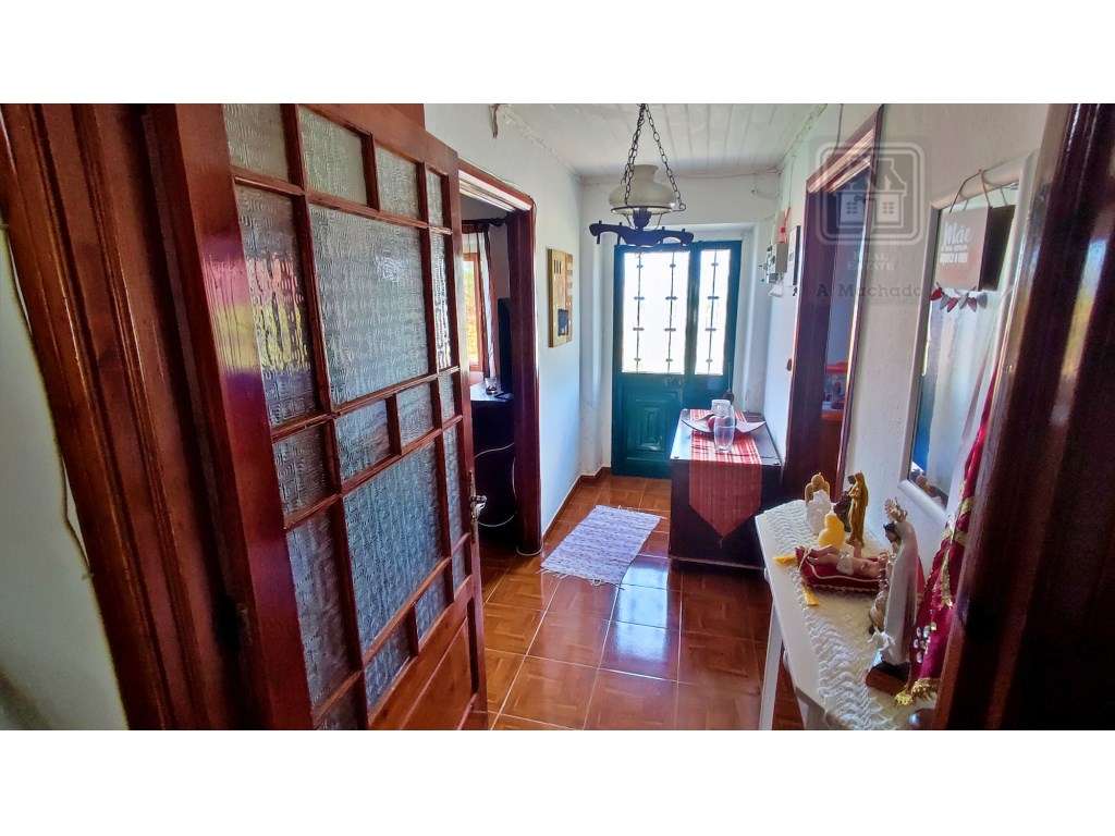 VENDA de CASA - MORADIA com Jardim, Entrada Lateral e Quintal - Fen...-15