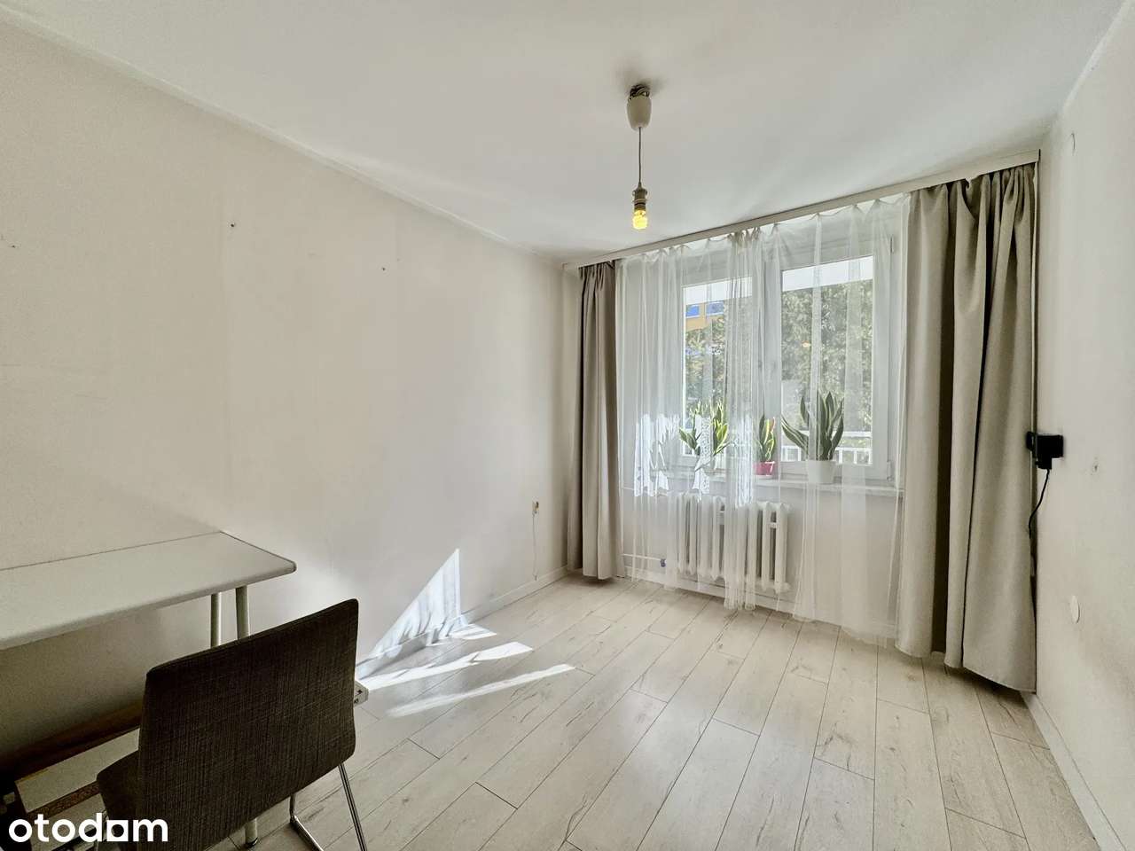 3 pokoje- ul. Wyzwolenia 1 piętro + balkon - Pełny obrazek: 2/4