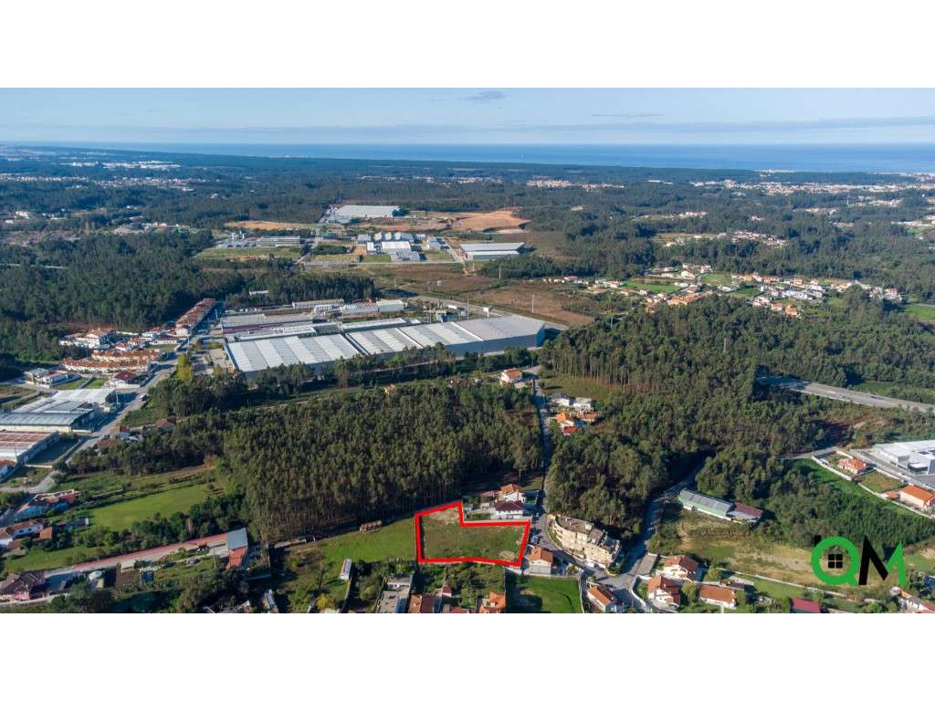 Terreno de 3200m² com projeto aprovado para moradia e anexos em São...-13