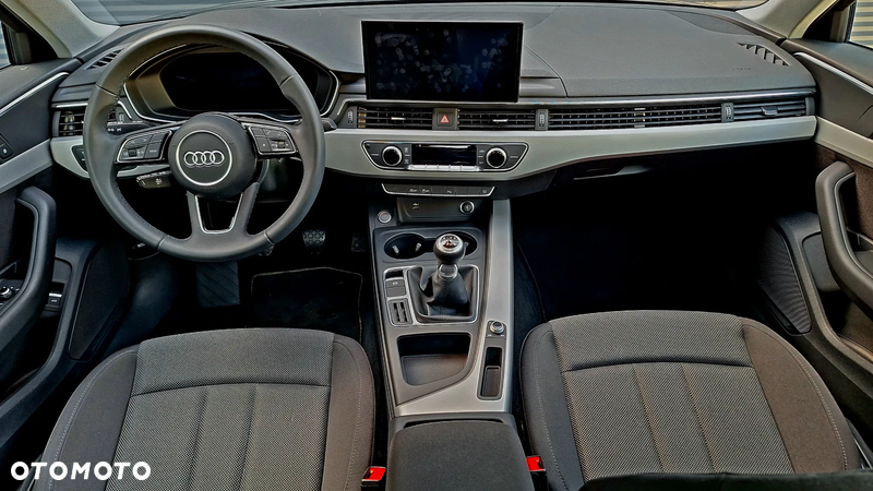 Audi A4 35 TFSI mHEV - 11