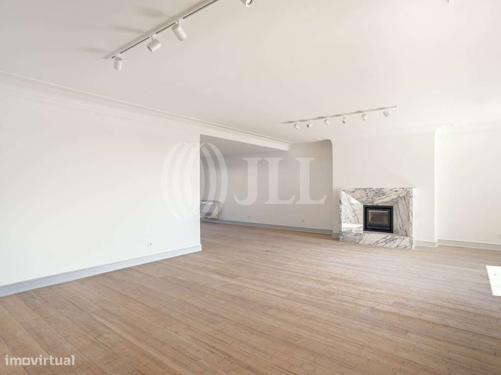 Apartamento T4 no condomíno Embaixador, em Lisboa - Grande imagem: 4/31