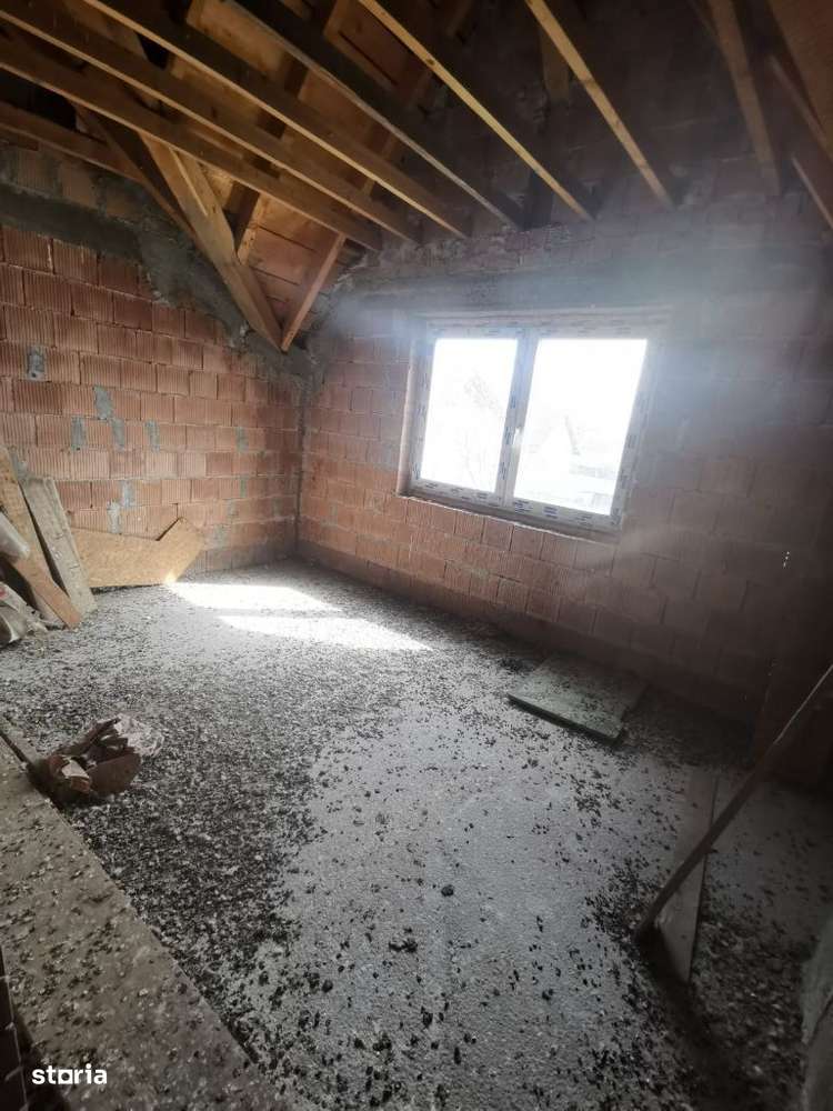 Casa la rosu in Harman-5