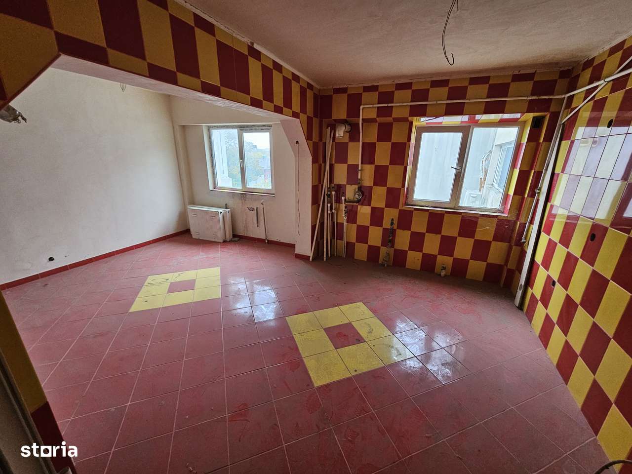 Vand ap cu 4 camere zona Cinema Orizont-5