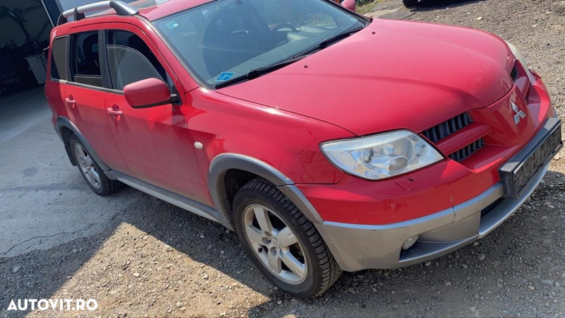 mitsubishi outlander 1 2004 motor 20 benzina 4G64 bara capota airbag far usa roti jante anvelope R17 cutie transfer  grup diferențial central sau spate - 2