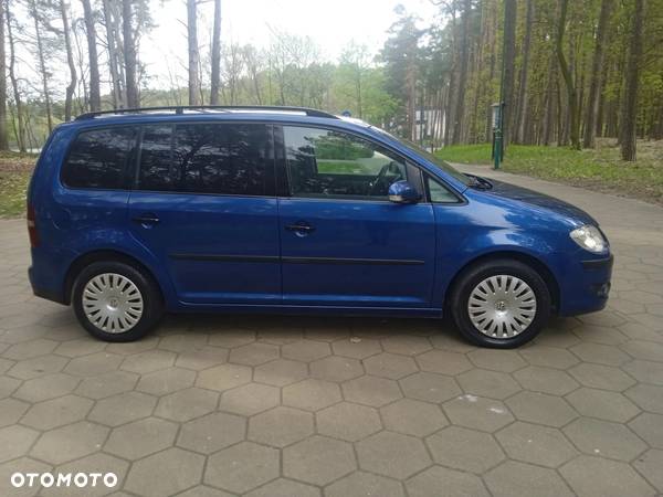 Volkswagen Touran 1.9 TDI DPF BlueMot Highline - 7