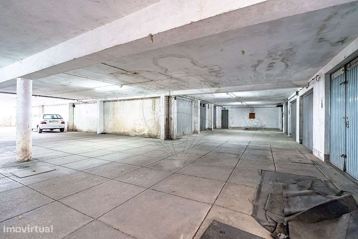 Garagem  para venda - Grande imagem: 2/9