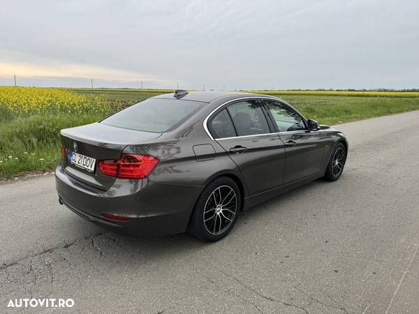 BMW Seria 3 320d Aut. Sport Line - 5