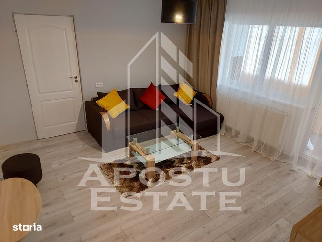 Apartament cu 3 camere, centrala proprie, zona Girocului