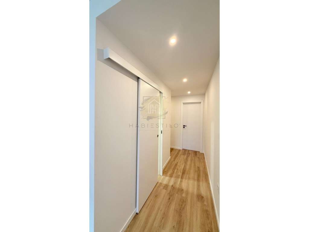 Apartamento T2 totalmente remodelado com suite-18