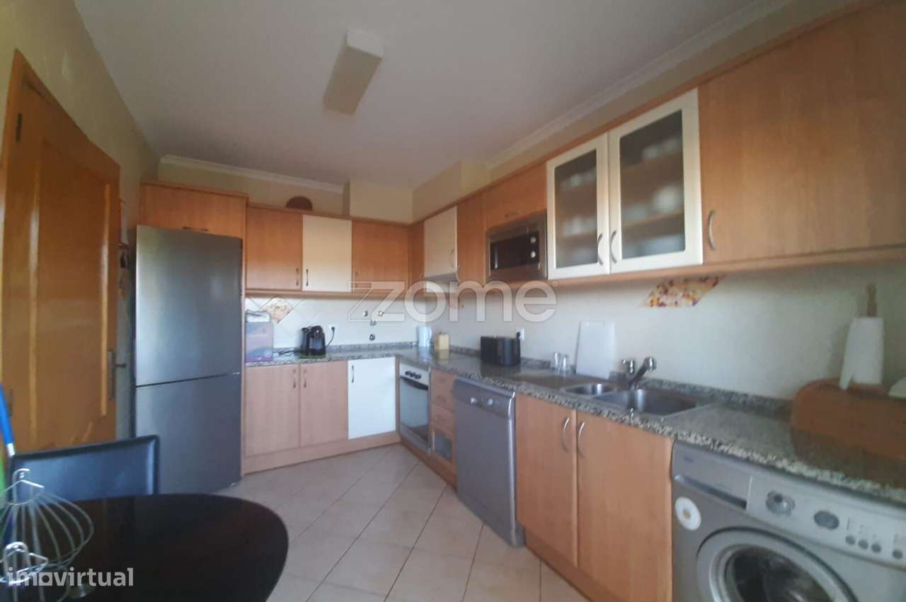 Moradia T2 em Condomínio Fechado com Piscina - Grande imagem: 4/17