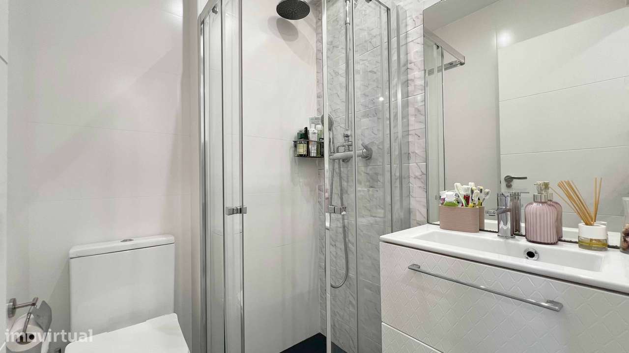 Apartamento T3 localizado em São Marcos, Lisboa-10