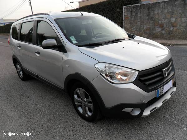 Dacia Lodgy 1.5 dCi Stepway 7L - 2