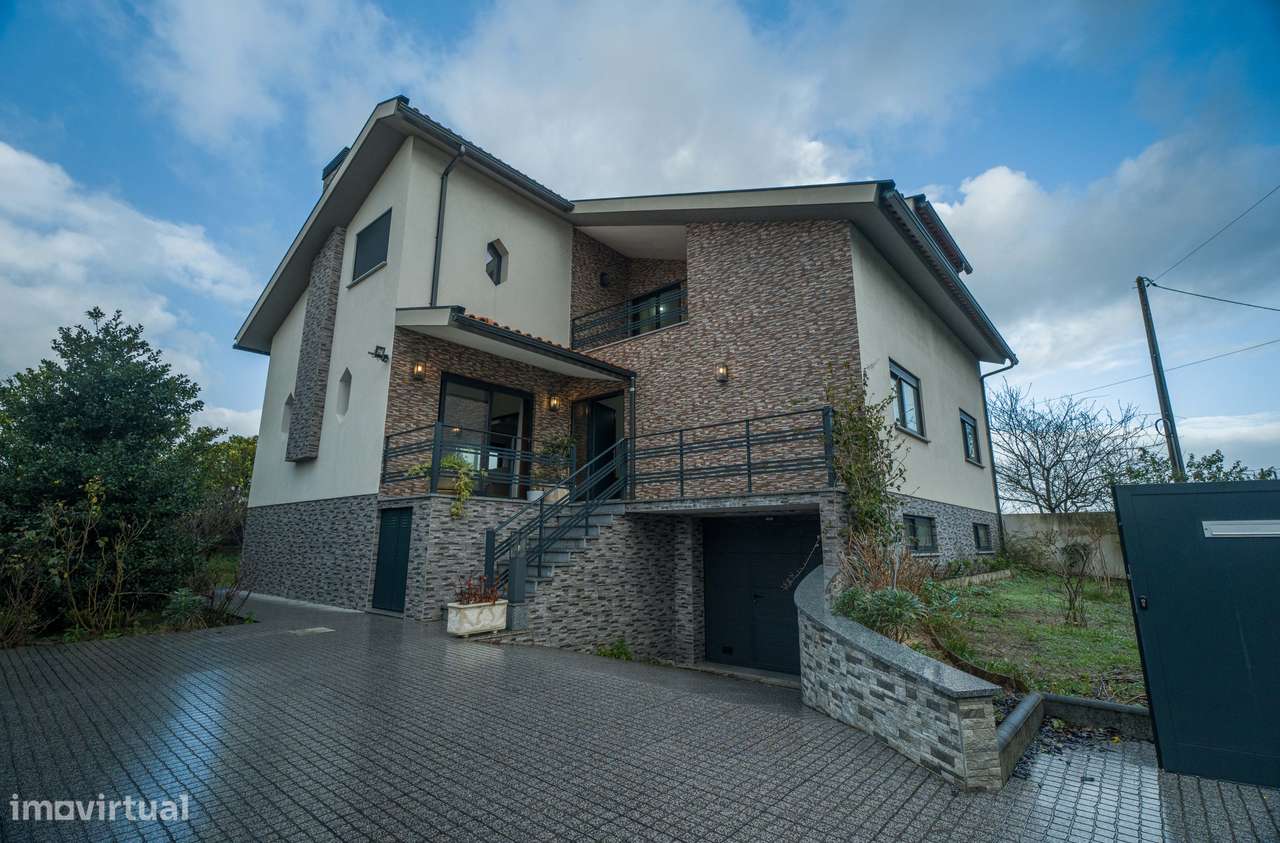 Moradia T4 à venda em Estarreja-9