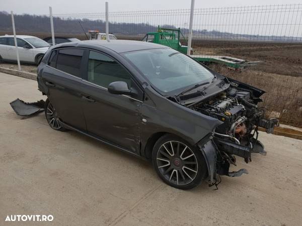 Dezmembrari Fiat Bravo 1.9 Multijet - 2