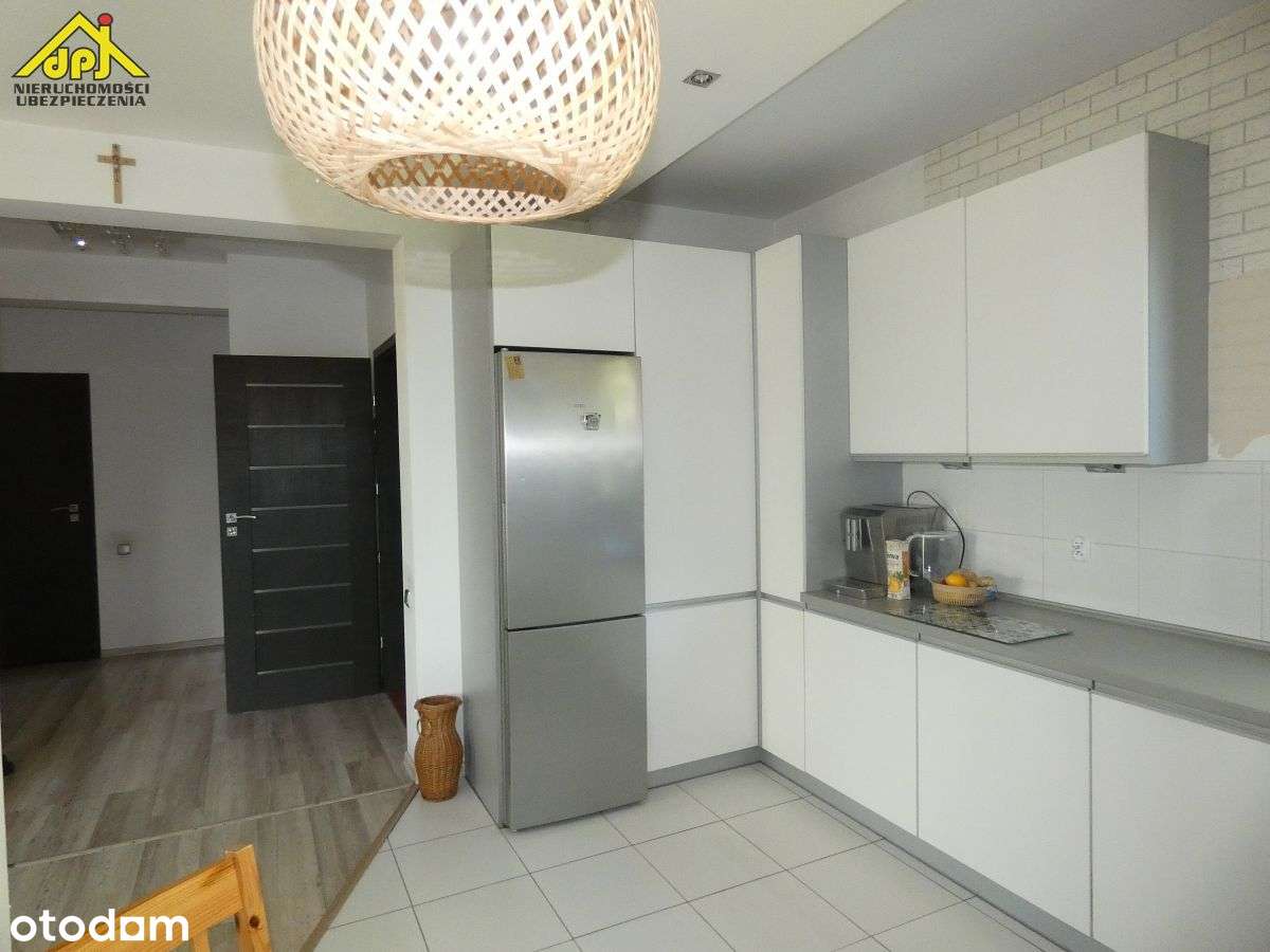 Dom wolnostojący z poddaszem użytkowym,  5 pokoi-6